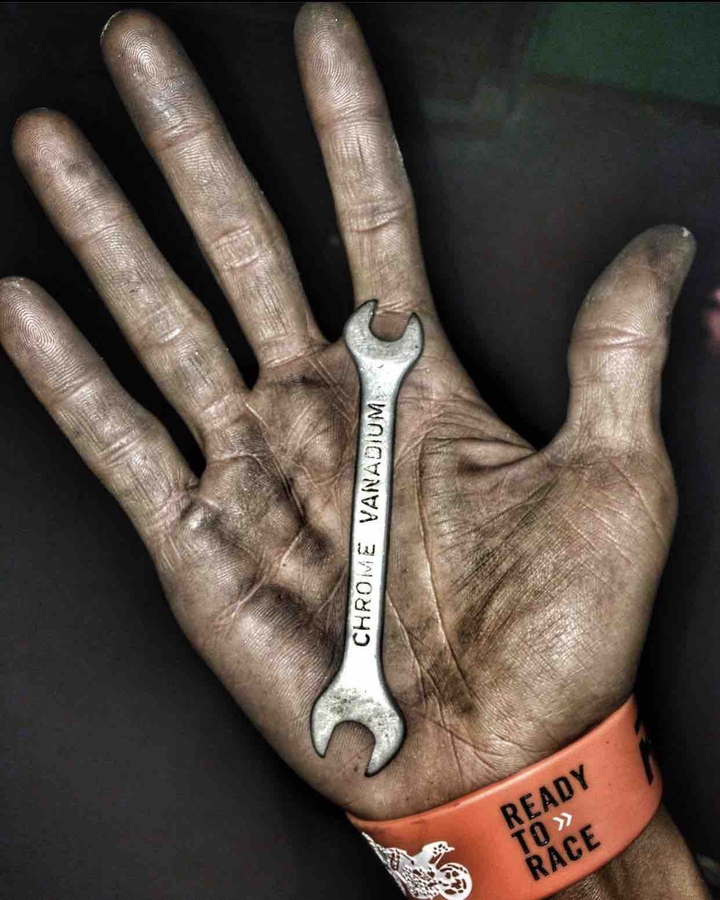 dirty hands are a sign of clean money