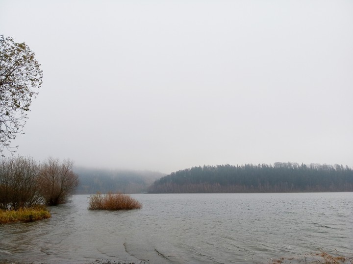 Bukówka lake