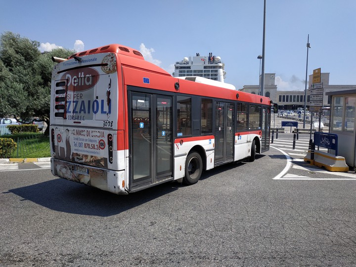Bus_Naples