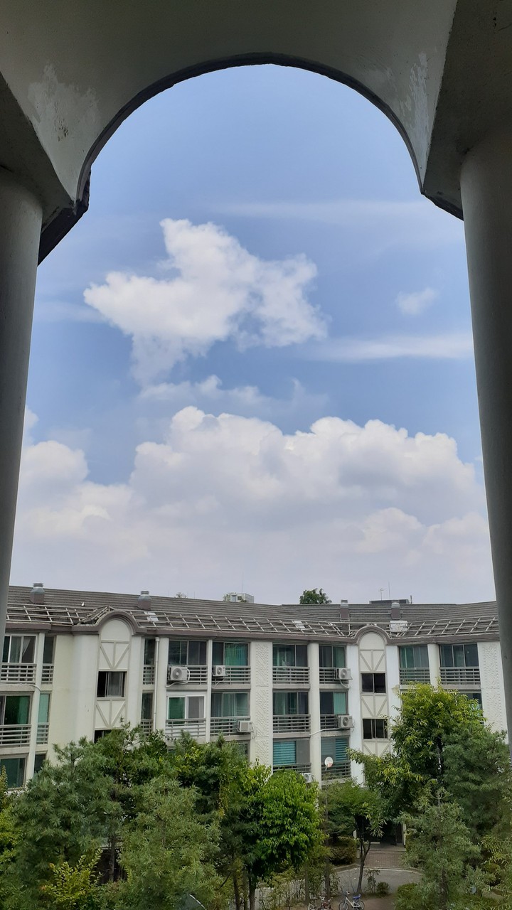 빌라의 구름.  Villa's cloud