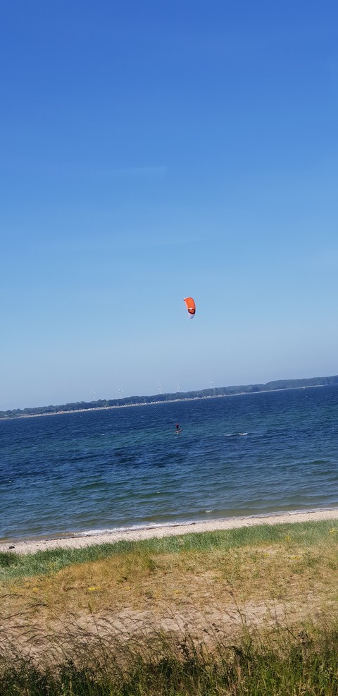 Kitesurfer