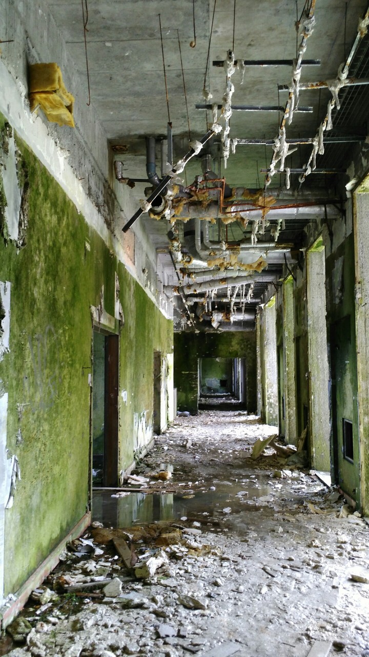 adandoned hotel