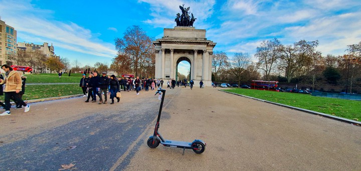 Xiaomi M365 Electric Scooter