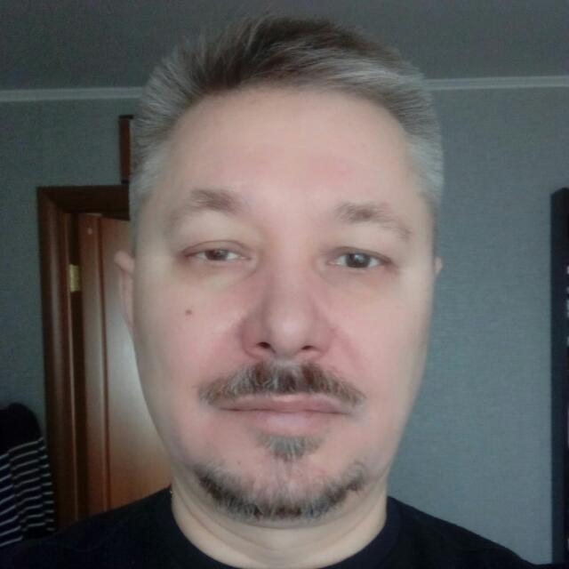 Женя Струков