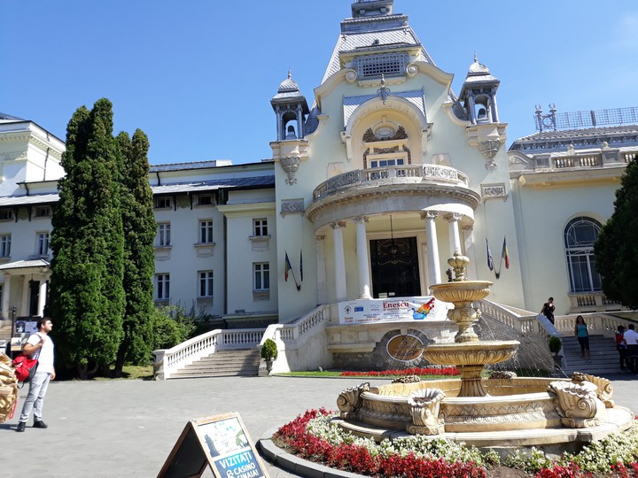peles casino