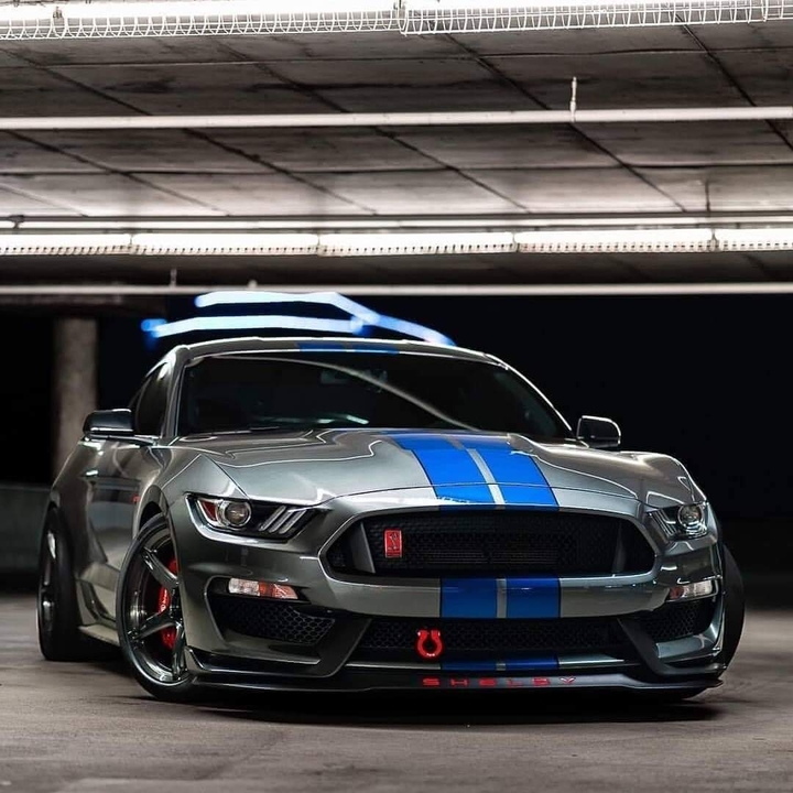 ford Mustang GT