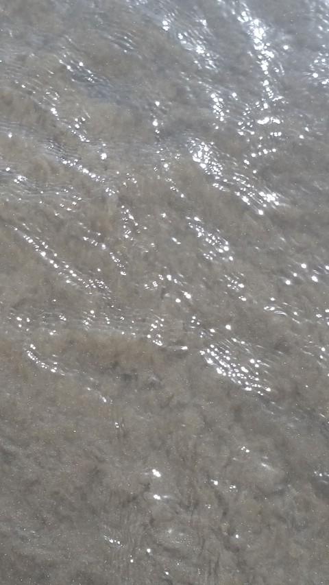 waves lies on water