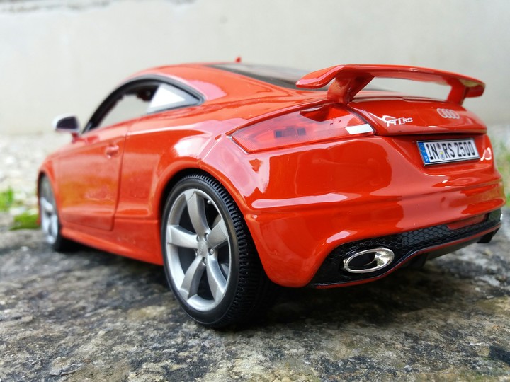 audi tt miniature