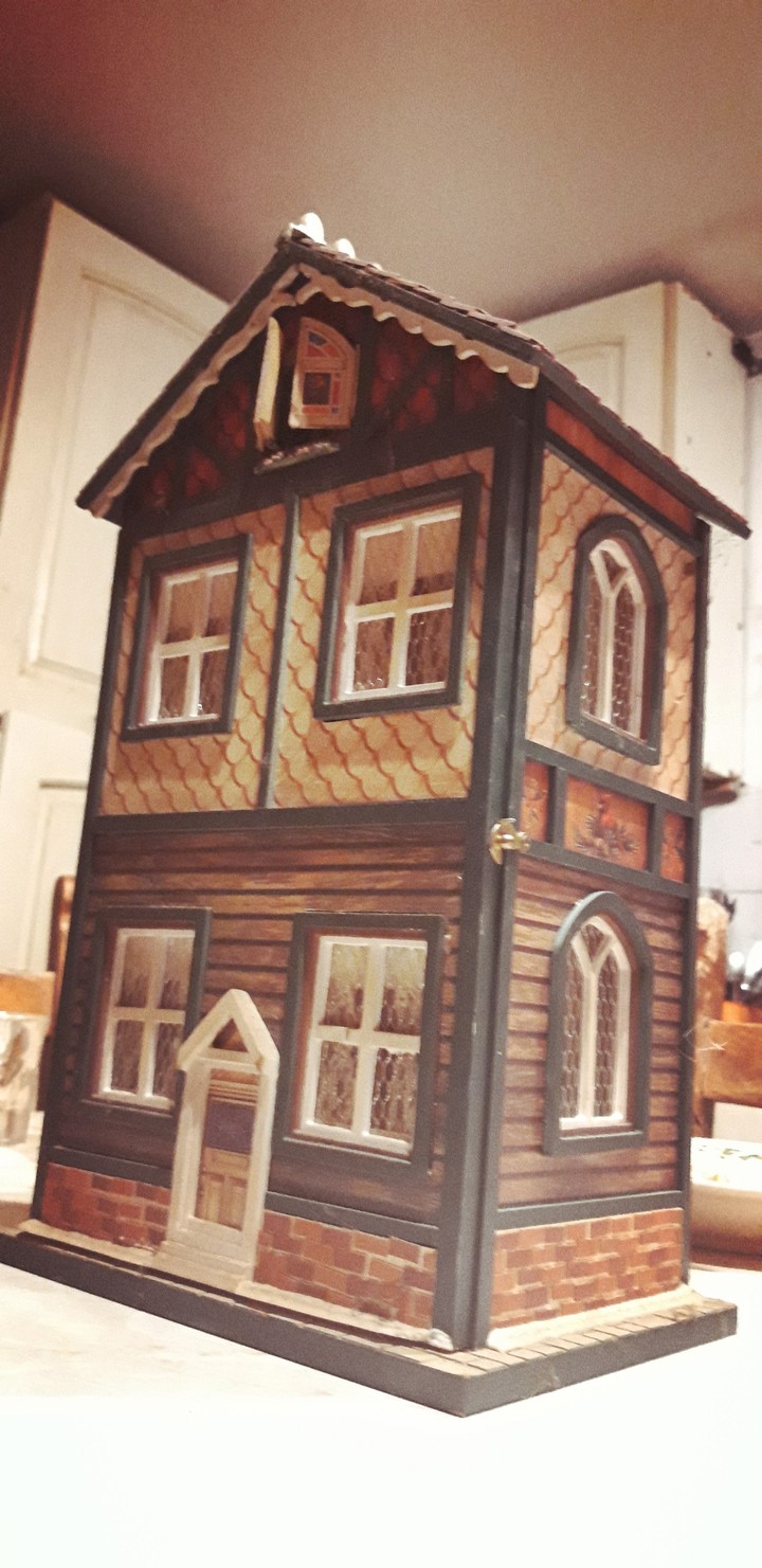 Ancient doll house