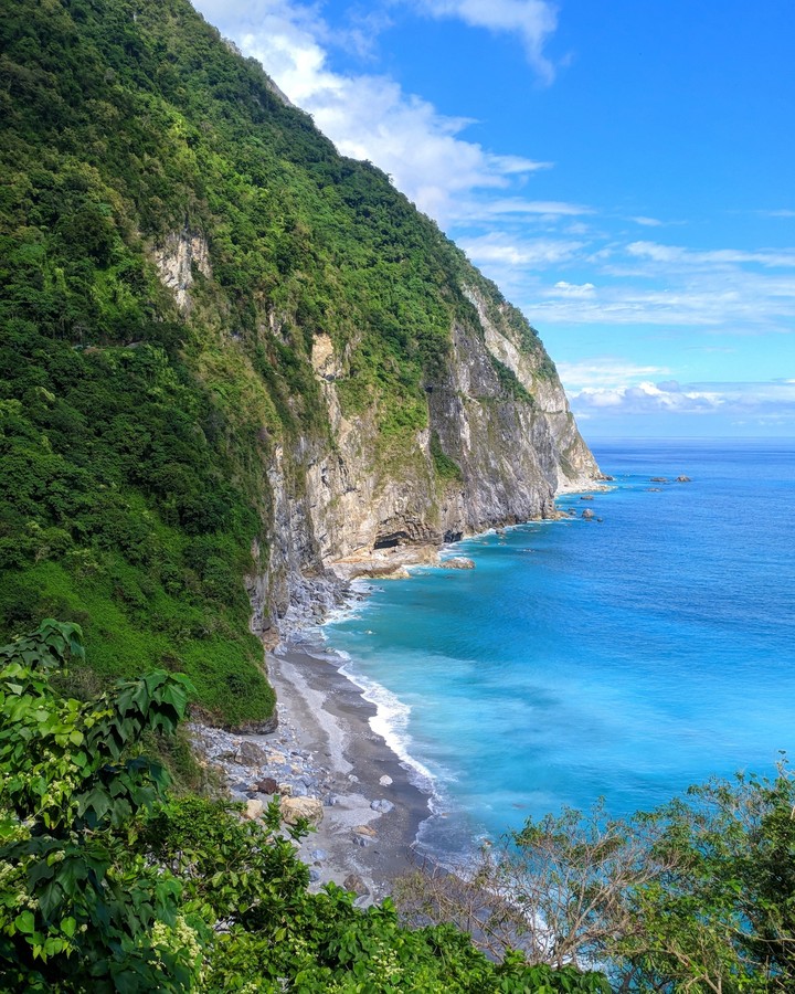 Cingshuei Cliff