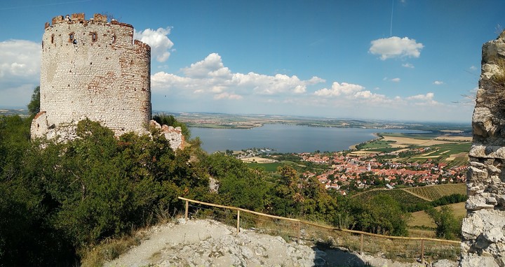 Girls castles