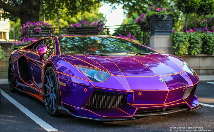 LAMBORGHINI
