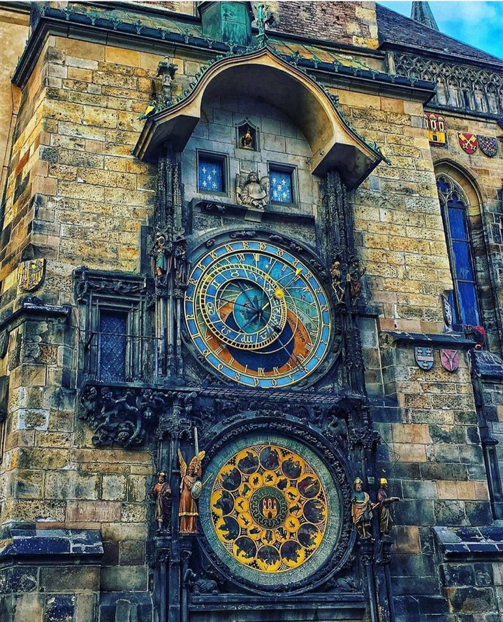 clock house