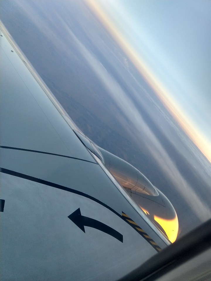 airline sunset