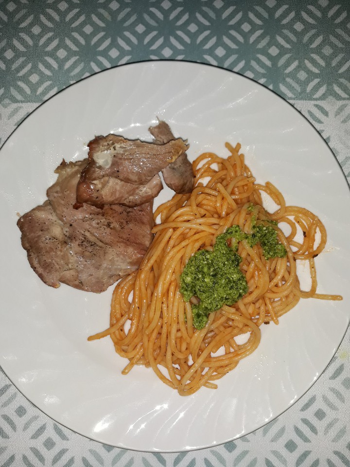 Pavo con salsa pesto