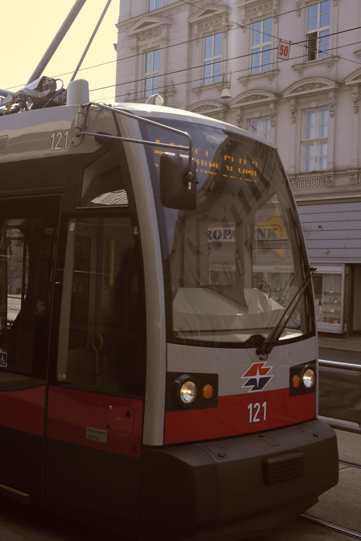 tram