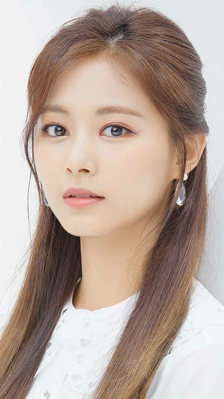 Tzuyu TWICE