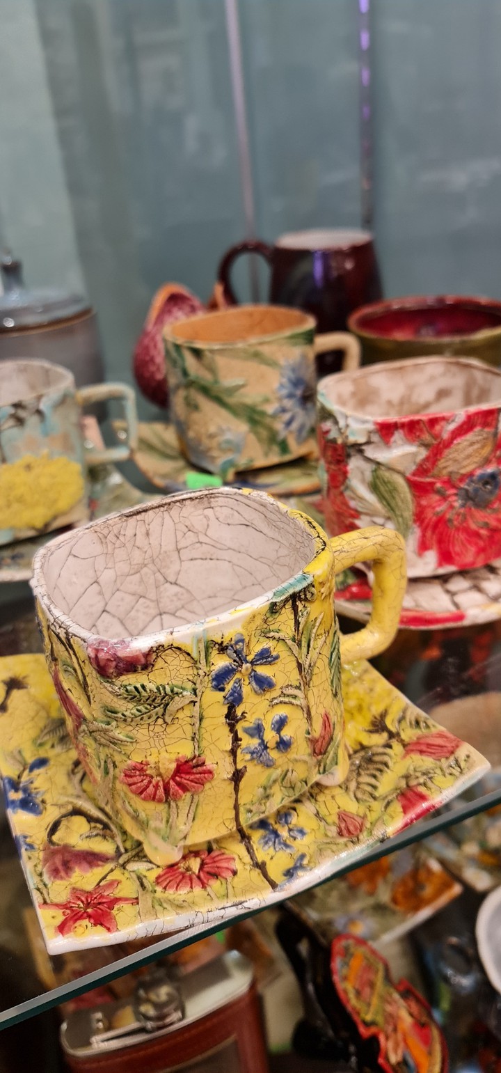 Cups