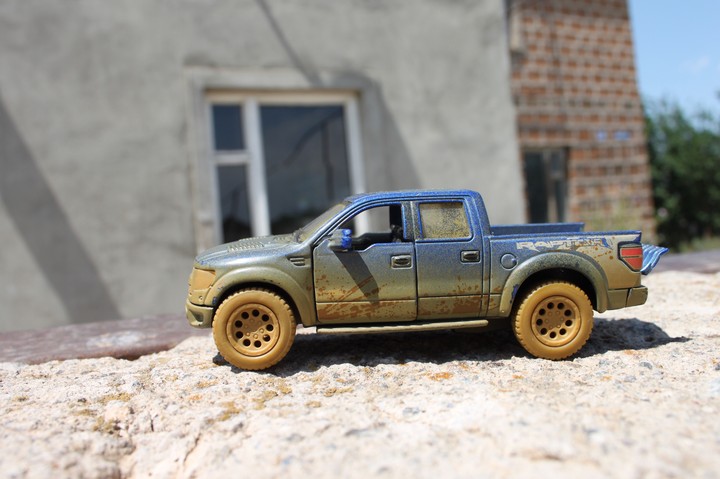 toy car