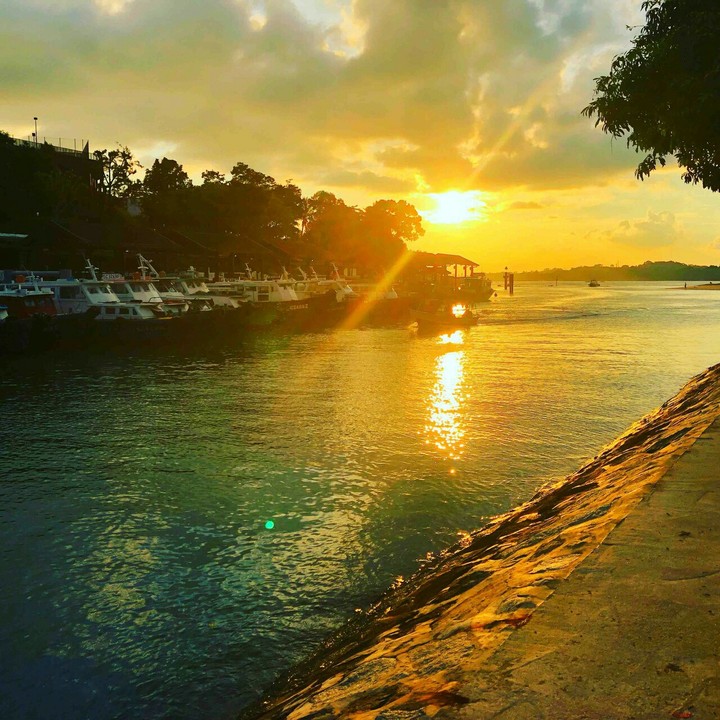 Sunset at the bay