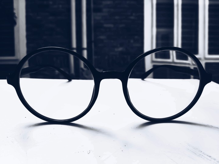A eye Glass.