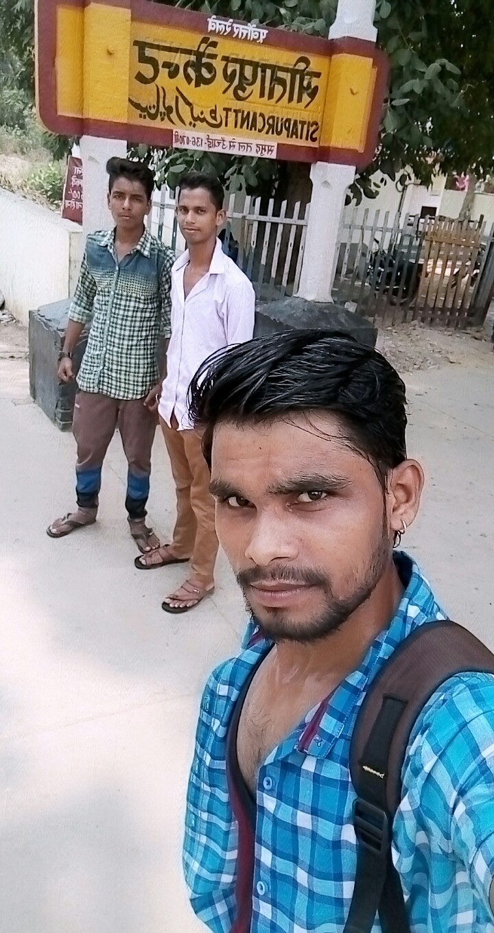 Hi