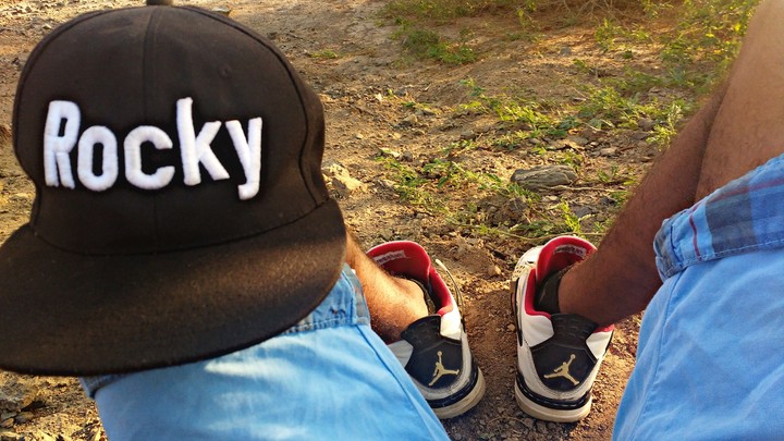 Gorra, Rocky... Zapatos, Jordan