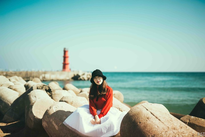 hat girl