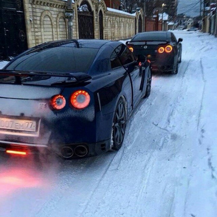 Nissan GT-R