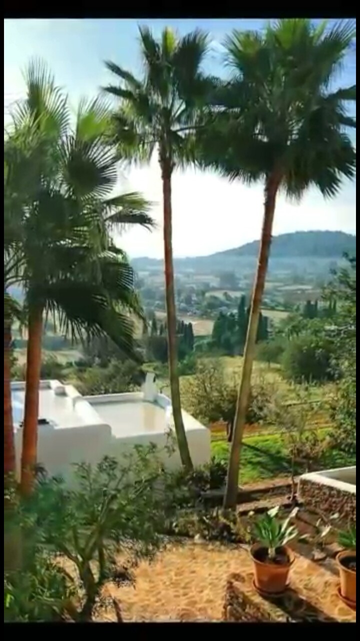 ....