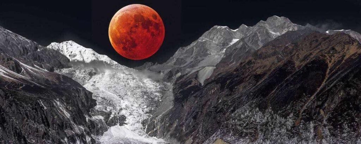 Red Moon and White Mount