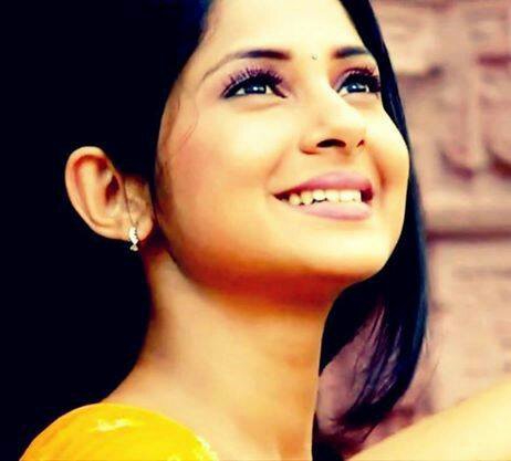 Jennifer as Kumud