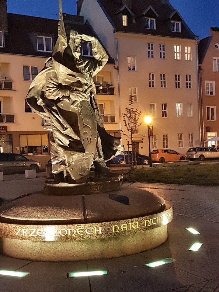 Gdańsk nocą