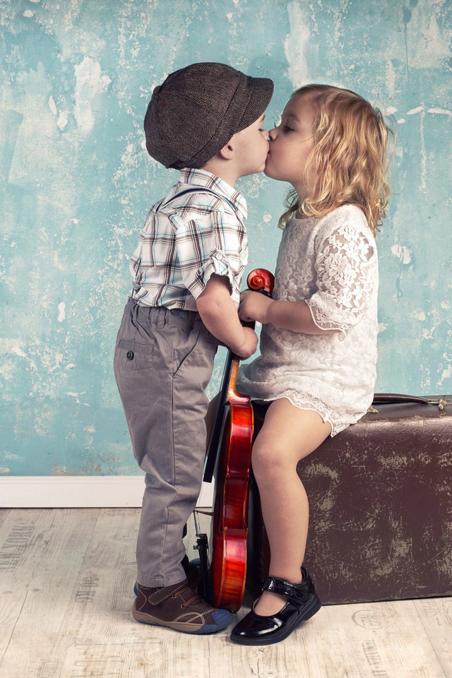 bisous à tous Michel et bonne année à vous