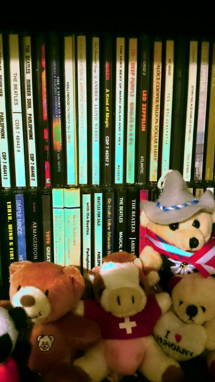 THEY LOVE MUSIC!