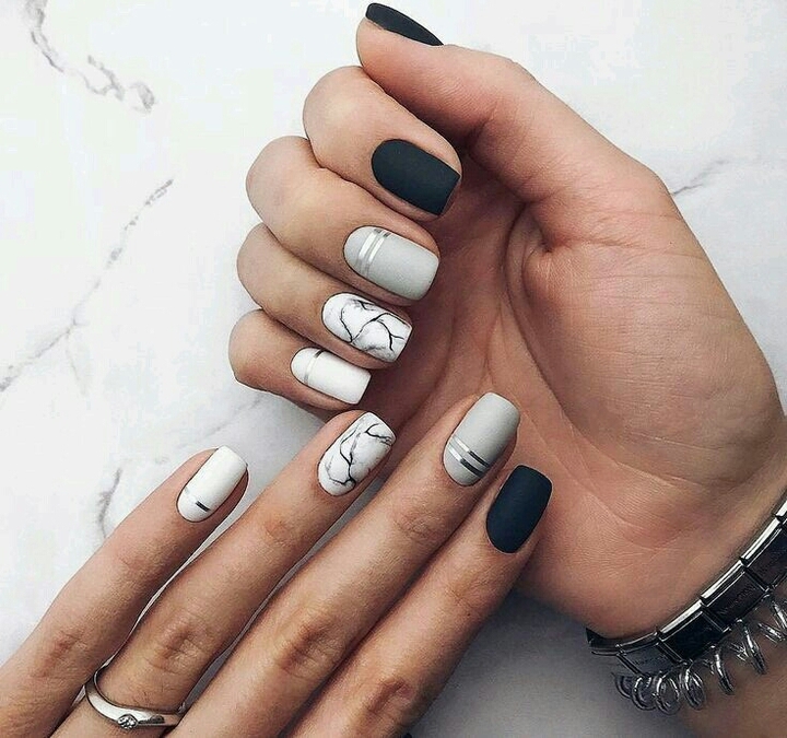 nails