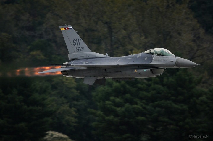 General Dynamics F-16 Fighting Falcon