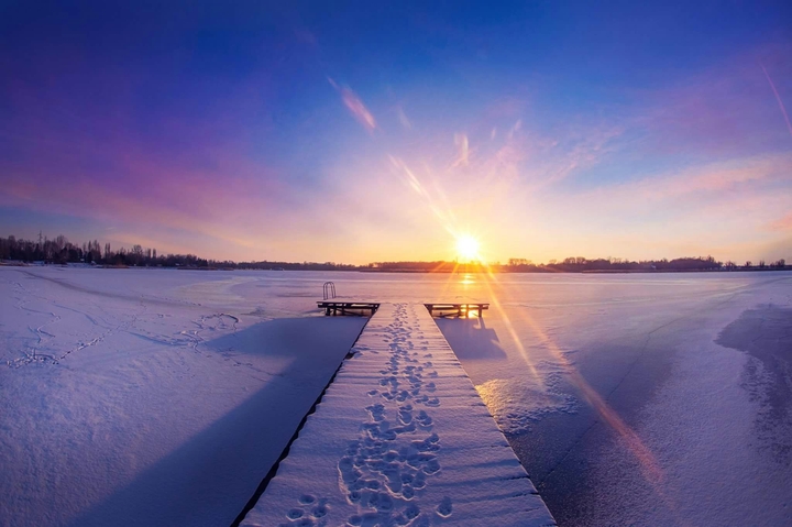 Sunset on lake