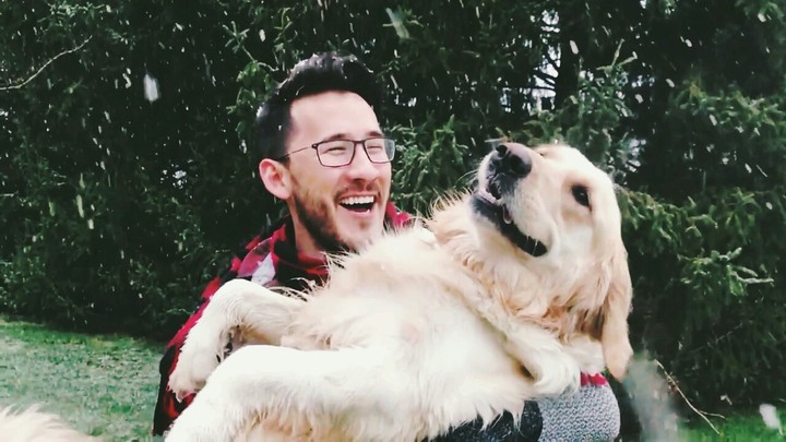 Markiplier and his dog Chica