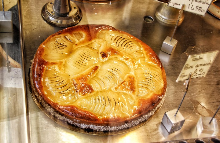 A pear tarte.