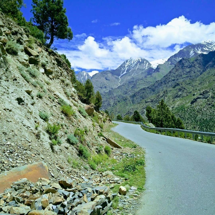 somewhere on the way to Leh