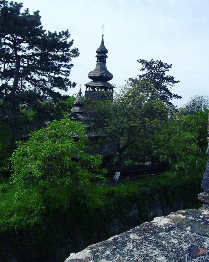 храм