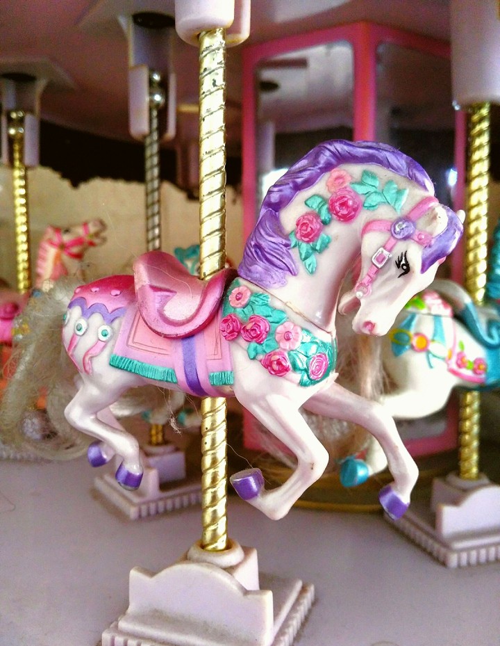 Carousel horse