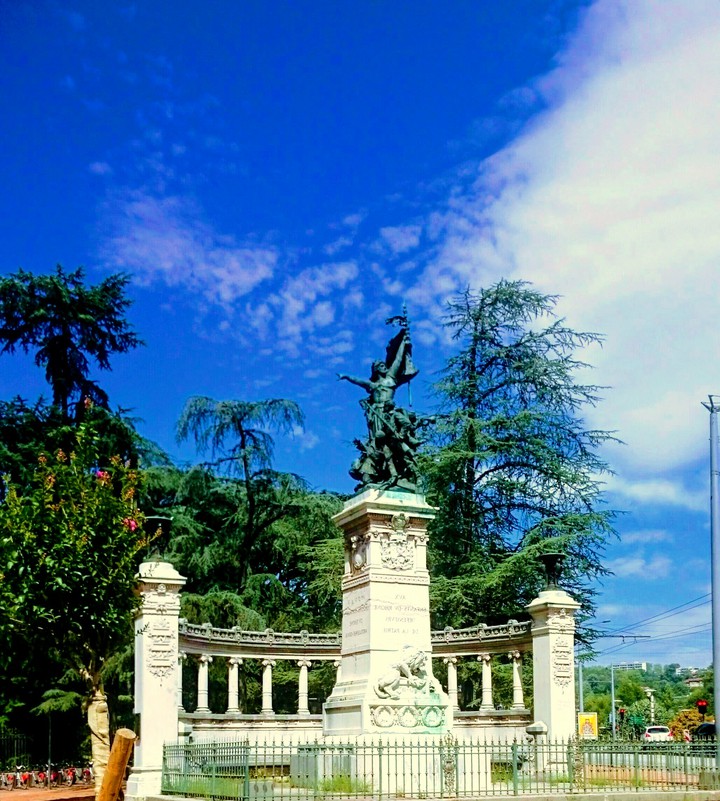 BEAUTIFUL LYON PARK