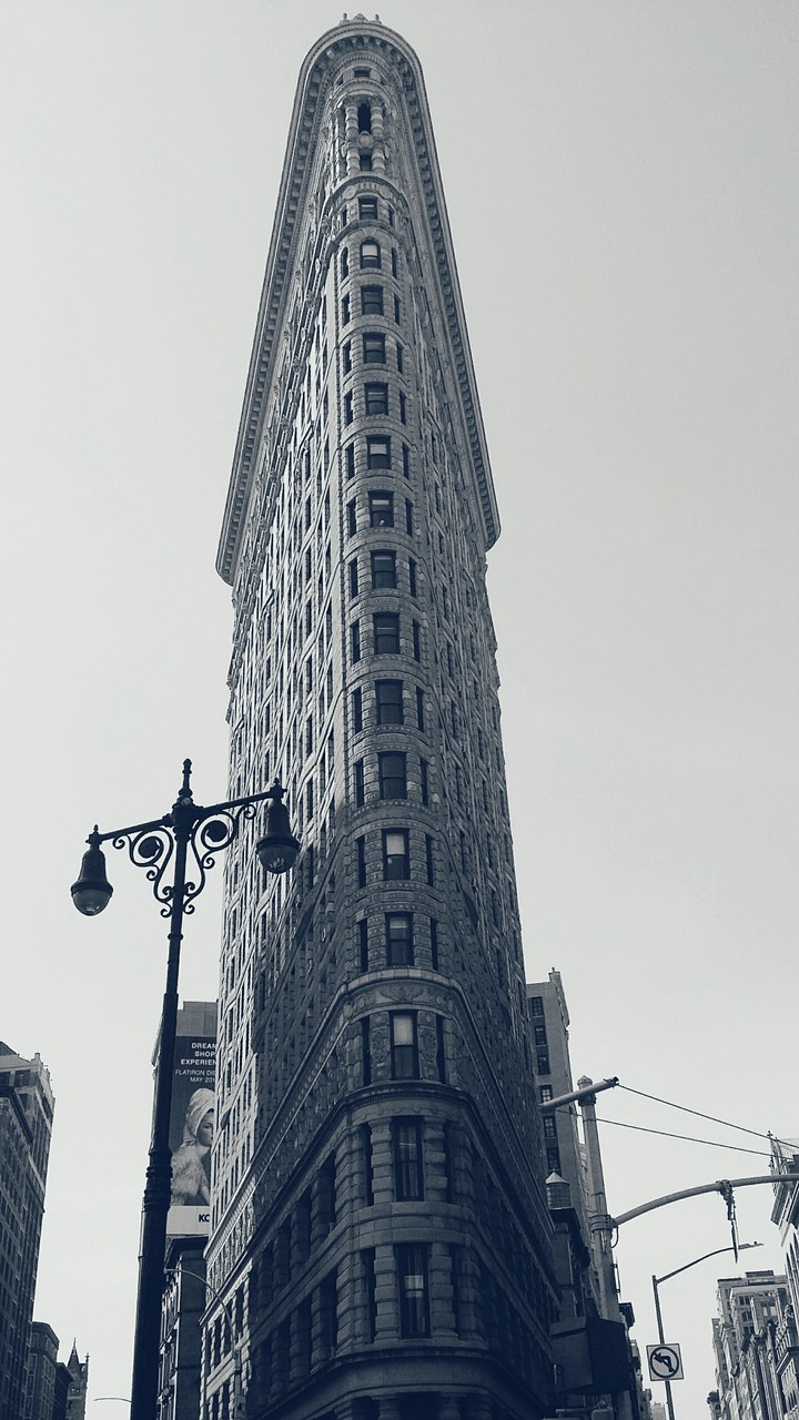 iRon building