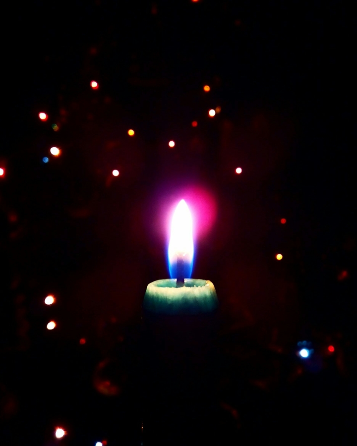 candle's glare