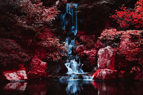 ταπετσαρίες watercourse, red