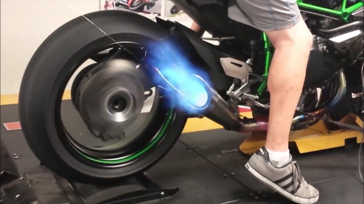 kawasaki ninja h2r on fire