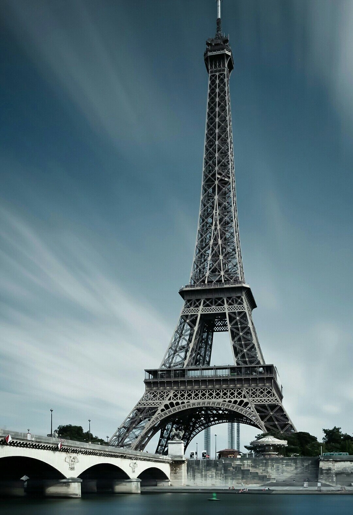 Paris Eyfel Kulesi