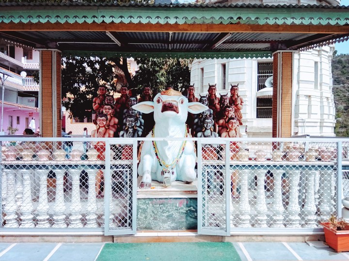 temple in solan